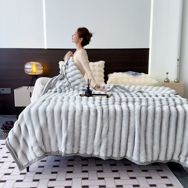 New Tocas Rabbit Flannel Milk Fleece Office Travel Throw Gift Blanket Wholesale_maomaolike.com