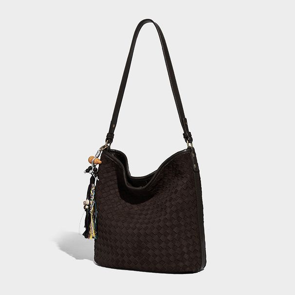 Niche Texture Bucket 2026 New Single Shoulder Crossbody Large Capacity Commuter Korean Retro Underarm Bag For Women_maomaolike.com