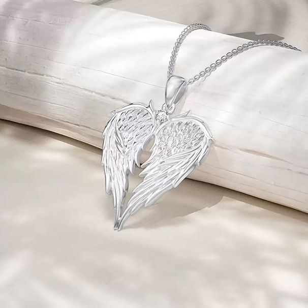 High Quality Aesthetic New Design, Silver Micro Inlaid Zircon Angel Wing Heart-Shaped Women's Pendant Necklace,_maomaolike.com
