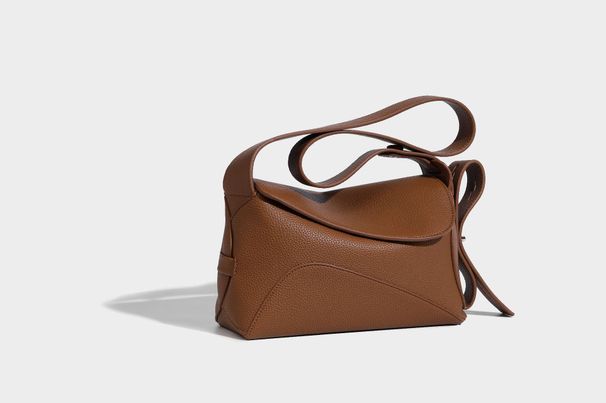 High-End Single-Shoulder Small Square 2026 New Fashion Versatile Solid Color Elegant Pillow Commuter Crossbody Women's Bag_maomaolike.com