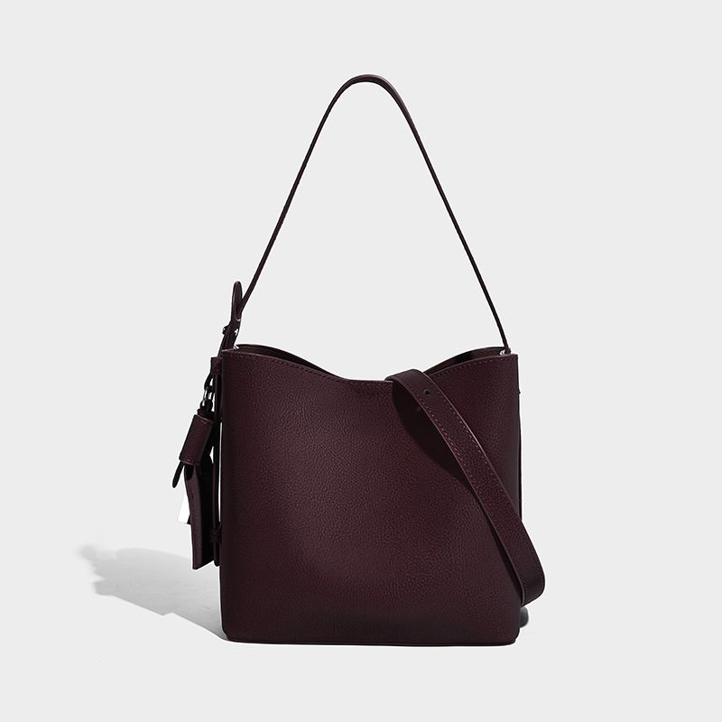 2026 New Lychee Pattern Bucket Crossbody European And American Retro Niche Design Large Capacity Simple Women's Bag_maomaolike.com