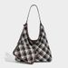 Retro Plaid For Women 2026 New Style Relaxed Large Capacity Tote Commuting Single Shoulder Underarm Bag_maomaolike.com