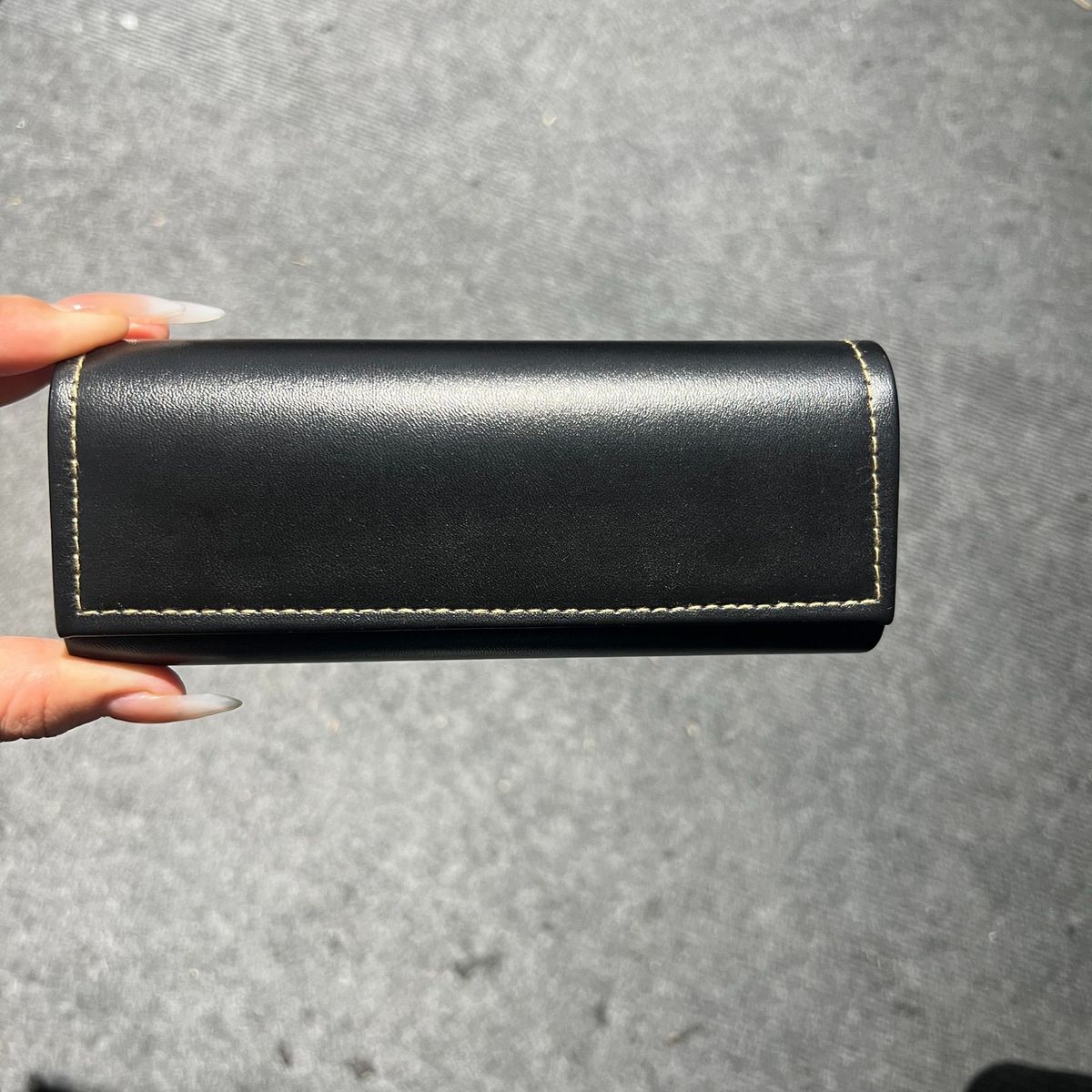 Unisex Light portable glasses case female simple anti-pressure leather literary sunglasses storage box advanced sense_maomaolike.com