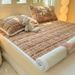 Factory Wholesale Thickened Bubble Velvet Quilted Protector Cross-Border E-commerce Export Top-sale Mattress_maomaolike.com