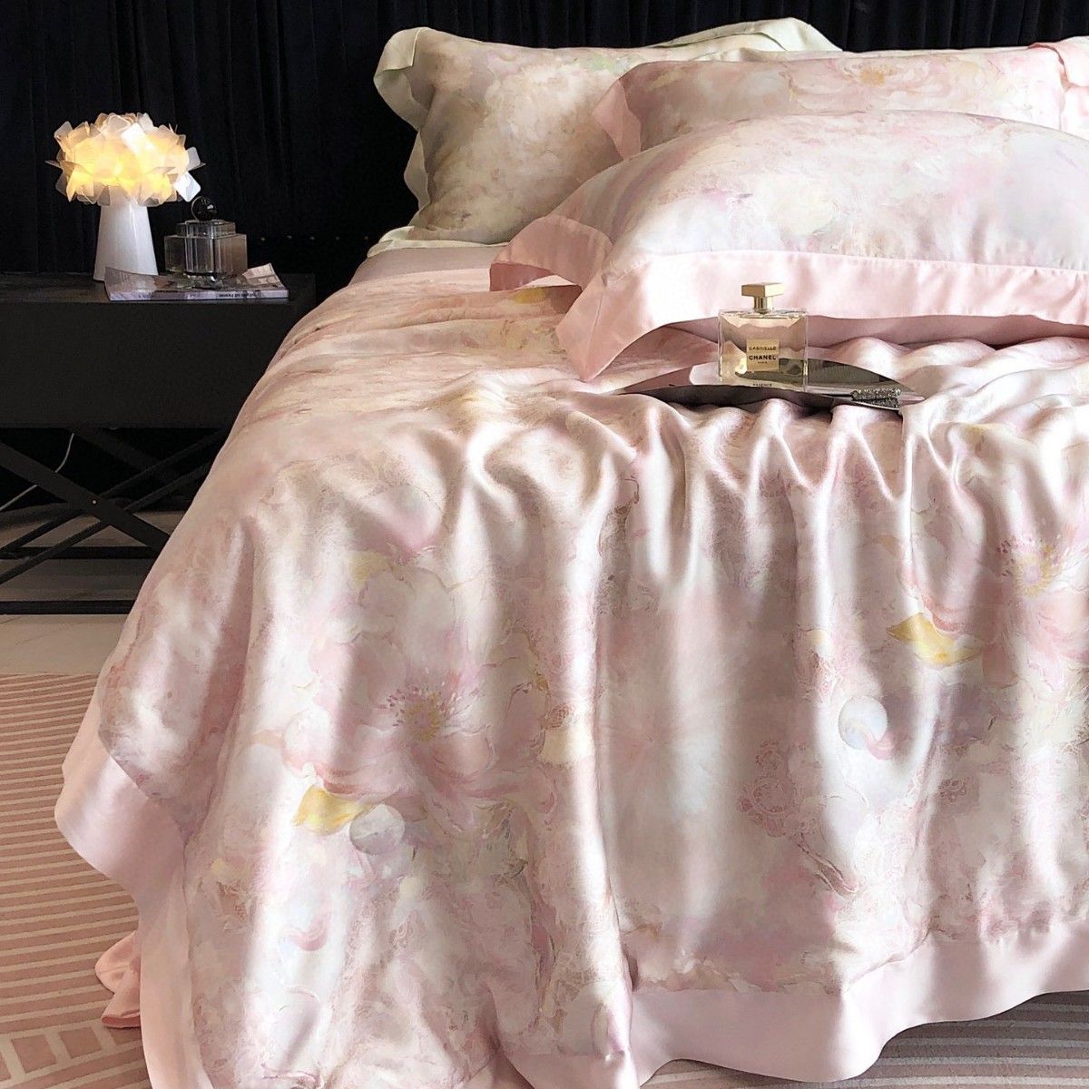 Luxury 100-Count Lenzing Tencel Summer Cooling Four-Piece Set Machine Washable Naked Sleep 1.8 Double Air Conditioning Quilt_maomaolike.com