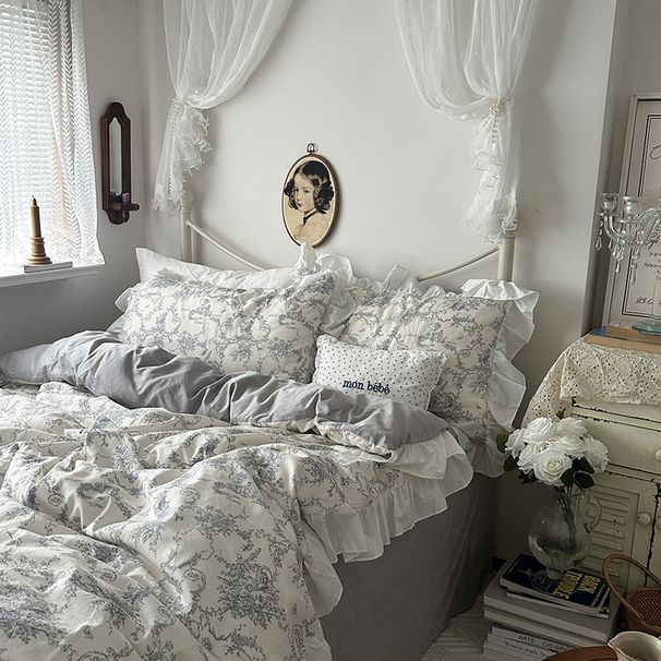 Wholesale INS Girl Heart French Romantic Small Floral Four-Piece Princess Style Retro Lace Pure Cotton 4-Piece Set_maomaolike.com