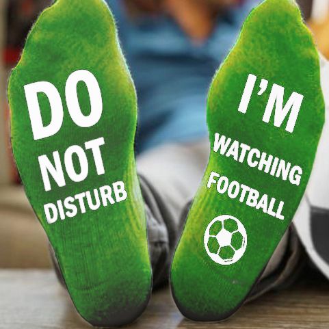Unisex FOOTBALL socks DO NOT DISTURB WATCHING FOOTBALL socks Mid-tube socks Neutral socks_maomaolike.com