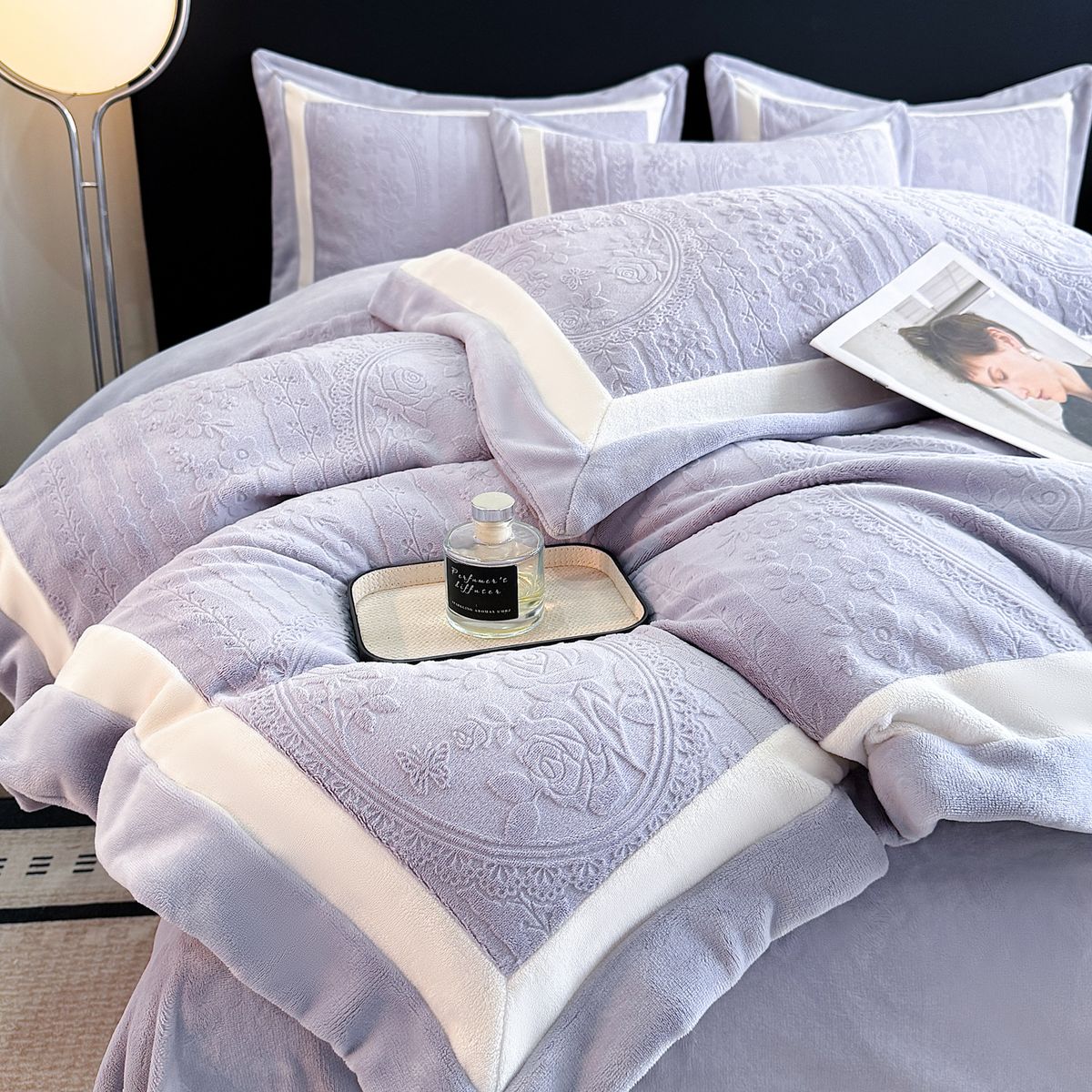 Class A High Weight Full Matte Carved Double Corner Milk Velvet Four-Piece Set_maomaolike.com