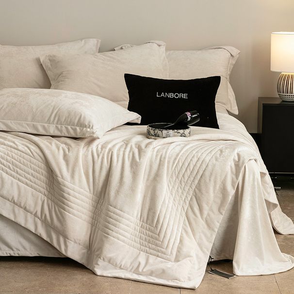 Wabi-Sabi Style Premium Gold Velvet Integrated Four-Piece Set Warm Quilted Bed Sheet Heating Room Autumn Winter Quilt_maomaolike.com