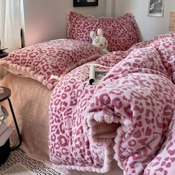 Wholesale French Leopard Print Pom-Pom Lace Milk Velvet Autumn Winter Double-Sided Warm Coral Fleece Four-Piece Set_maomaolike.com