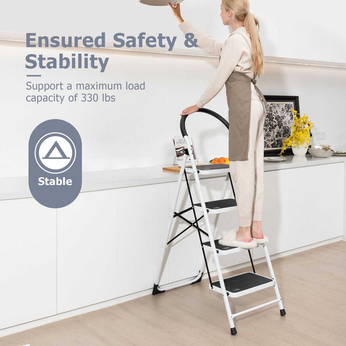 4-Step Folding Ladder With Anti-Slip Pedal Platform 330Lbs Capacity_maomaolike.com