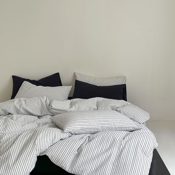 Wholesale INS Black And White Bubble Yarn All-Cotton Four-Piece Nordic Style Simple Homestay Pure Yarn-Dyed Washed Cotton 4-Piece_maomaolike.com