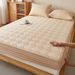 2025 New Style Single Piece Quilted Thickened Mattress Protector Dustproof Sheet Full Cover Bed Set_maomaolike.com