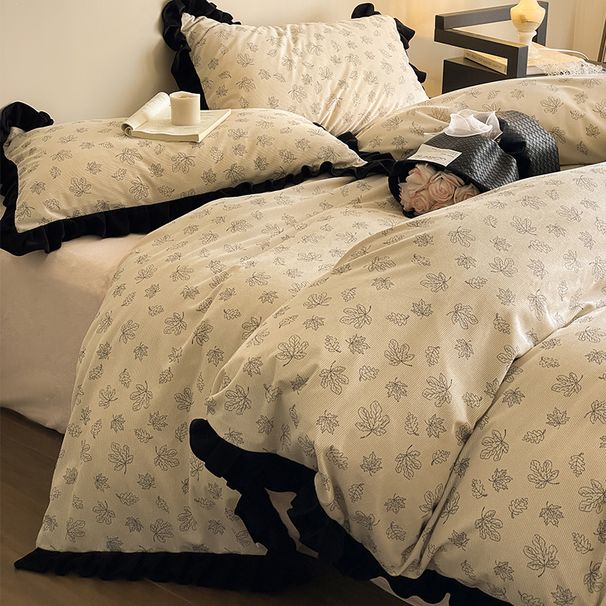 Milk Velvet Four-Piece Set 2024 New Coral Fleece Sheet Duvet Cover Bed Skirt Thickened Warm Autumn Winter Bedding_maomaolike.com