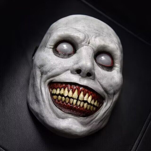 Halloween COS Smiling Exorcist White Eye Demon Mask_maomaolike.com