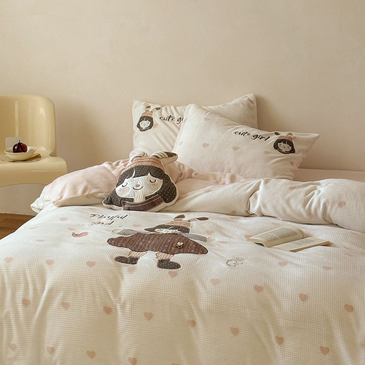 1 Cartoon Patch Embroidery Waffle Milk Bedding Set Winter Thickened Warm Double-Sided Velvet Duvet Cover_maomaolike.com