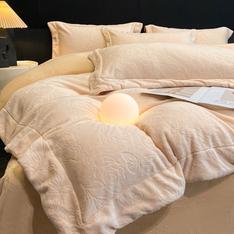 Light Luxury Anti-Static Carved Milk Velvet Four-Piece Set Winter Coral Fleece Bed Sheet Duvet Cover Warm Bedding_maomaolike.com