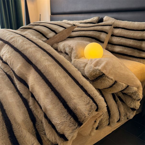 Rabbit Fur Plush Four-Piece Set Milk Thickened Warm Double-Sided Velvet Duvet Cover Bed Sheet Coral Fleece_maomaolike.com