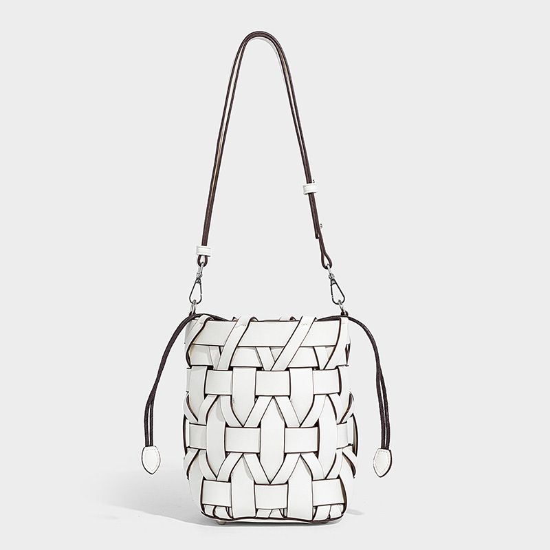 Fashion Woven Stylish Versatile Retro Single Shoulder Handbag 2026 New Bucket Women's Crossbody Bag_maomaolike.com
