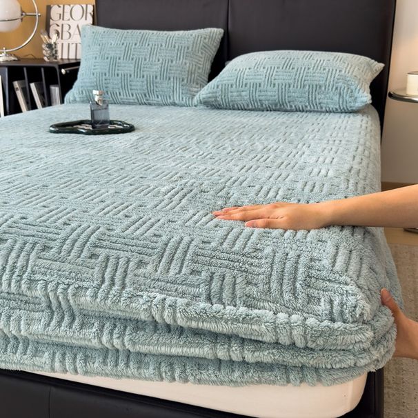 Winter Taffeta Single Piece Thickened Coral Milk Cover Non-Slip Mattress Protector Fleece Bed Sheet Set_maomaolike.com