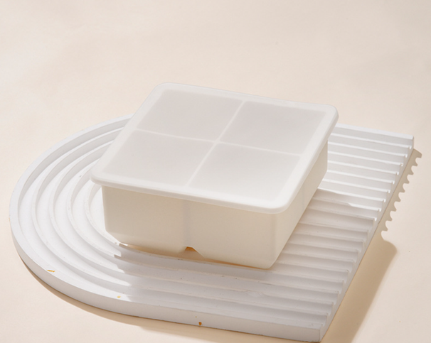 Cube Mold Square With Lid Small Kitchen Household Box Food Grade Silicone Ice Tray Manufacturer Wholesale_maomaolike.com
