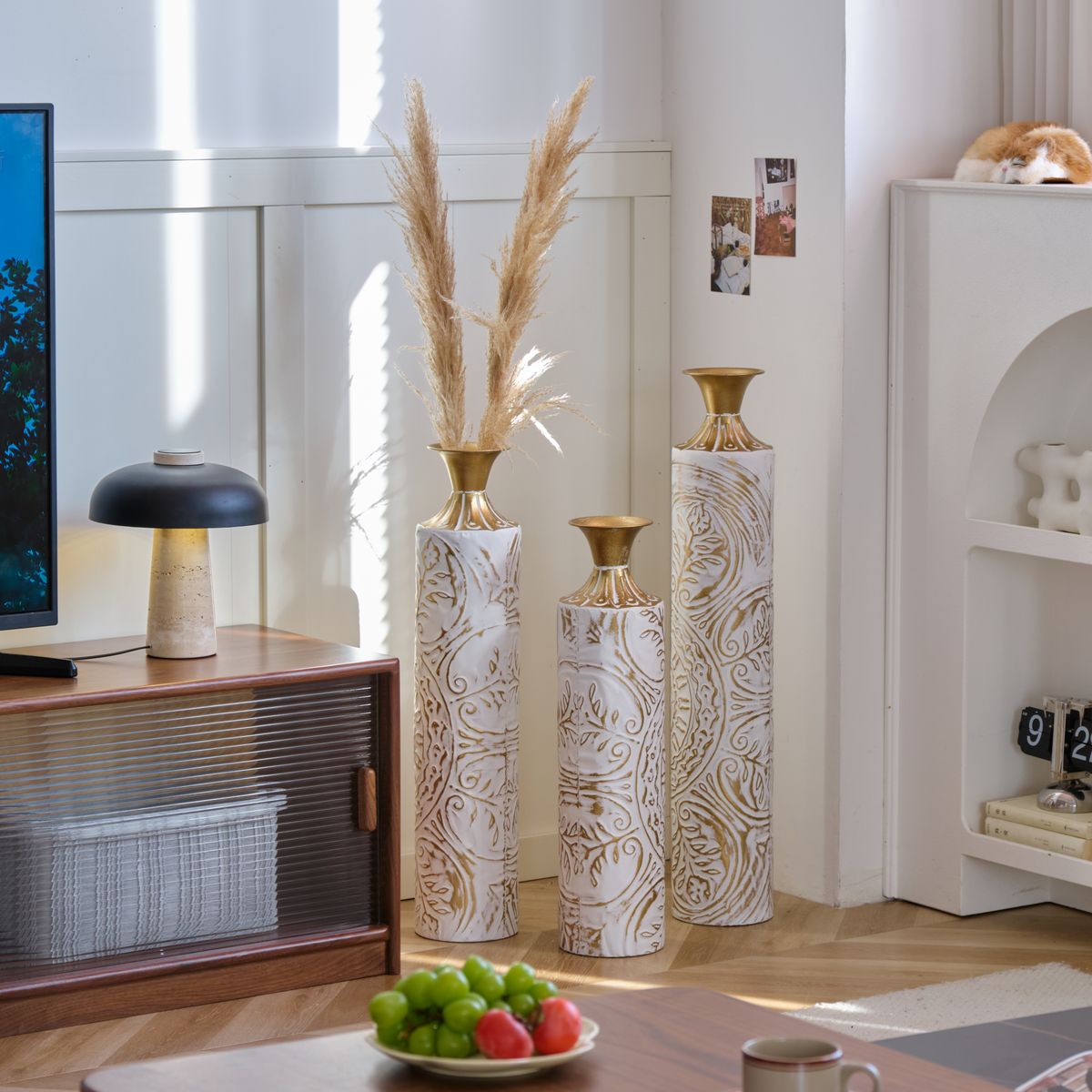 Floor Metal Vases Decorated White Metal Vases Set Of 3 Gorgeous Home Decoration Large Glazed Metal Vases 24in/28.7in/33.5in Height_maomaolike.com