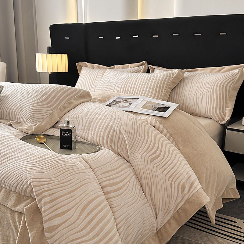 Milk Four-Piece Set Thickened Warm Carved Coral Velvet Autumn Winter Bedding Light Luxury Simple Solid Color Duvet Cover Wholesale_maomaolike.com