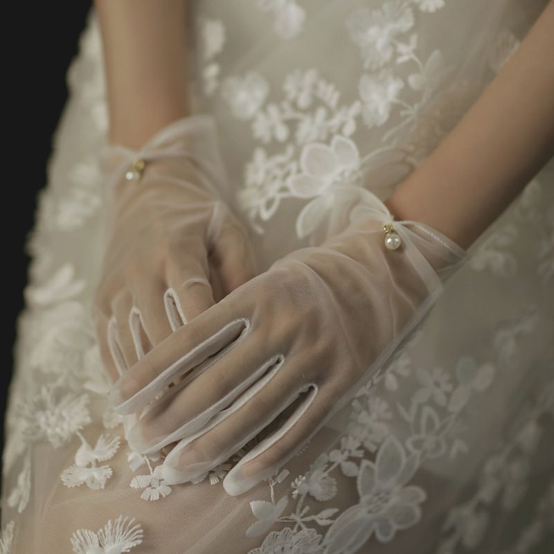 Unisex Wedding gloves Evening dress Black bridal Pearl short miss female short yarn lace hollowed-out satin bridal style_maomaolike.com