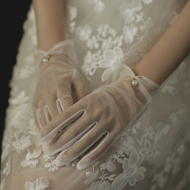 Unisex Wedding gloves Evening dress Black bridal Pearl short miss female short yarn lace hollowed-out satin bridal style_maomaolike.com