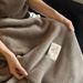 Modern Minimalist Style Yunling Velvet Solid Color Office Nap Coral Fleece Small Blanket_maomaolike.com
