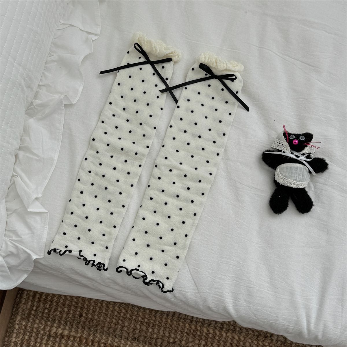 Vintage polka dot socks y2k Bow Pile socks Double needle socks women's slimming leg sleeves_maomaolike.com