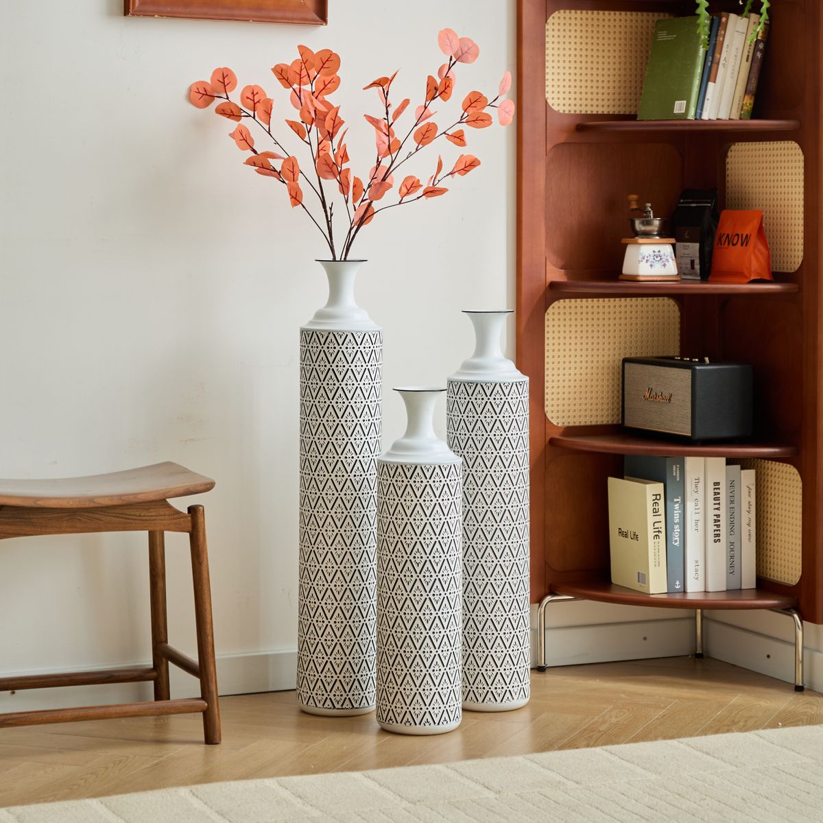 Floor Metal Vases Decorated White Metal Vases Set Of 3 Gorgeous Home Decoration Large Glazed Metal Vases 24in/28.7in/33.5in Height_maomaolike.com